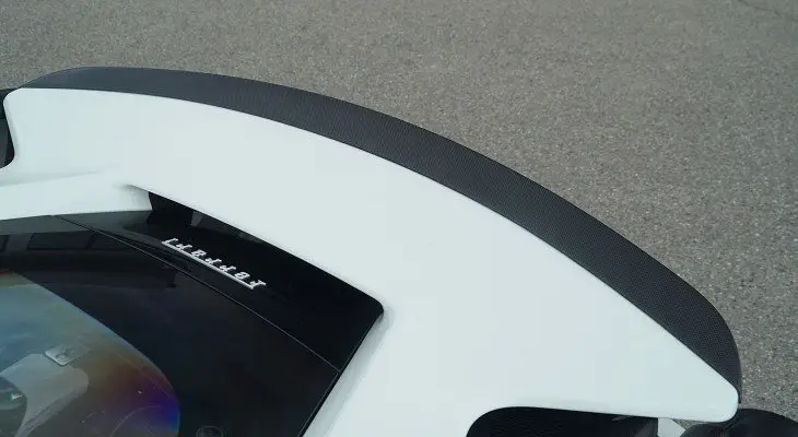 REARSPOILER LIP